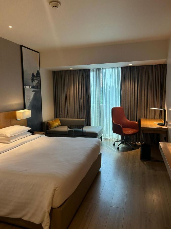 Courtyard By Marriott Nashik Hotel Eksteriør billede