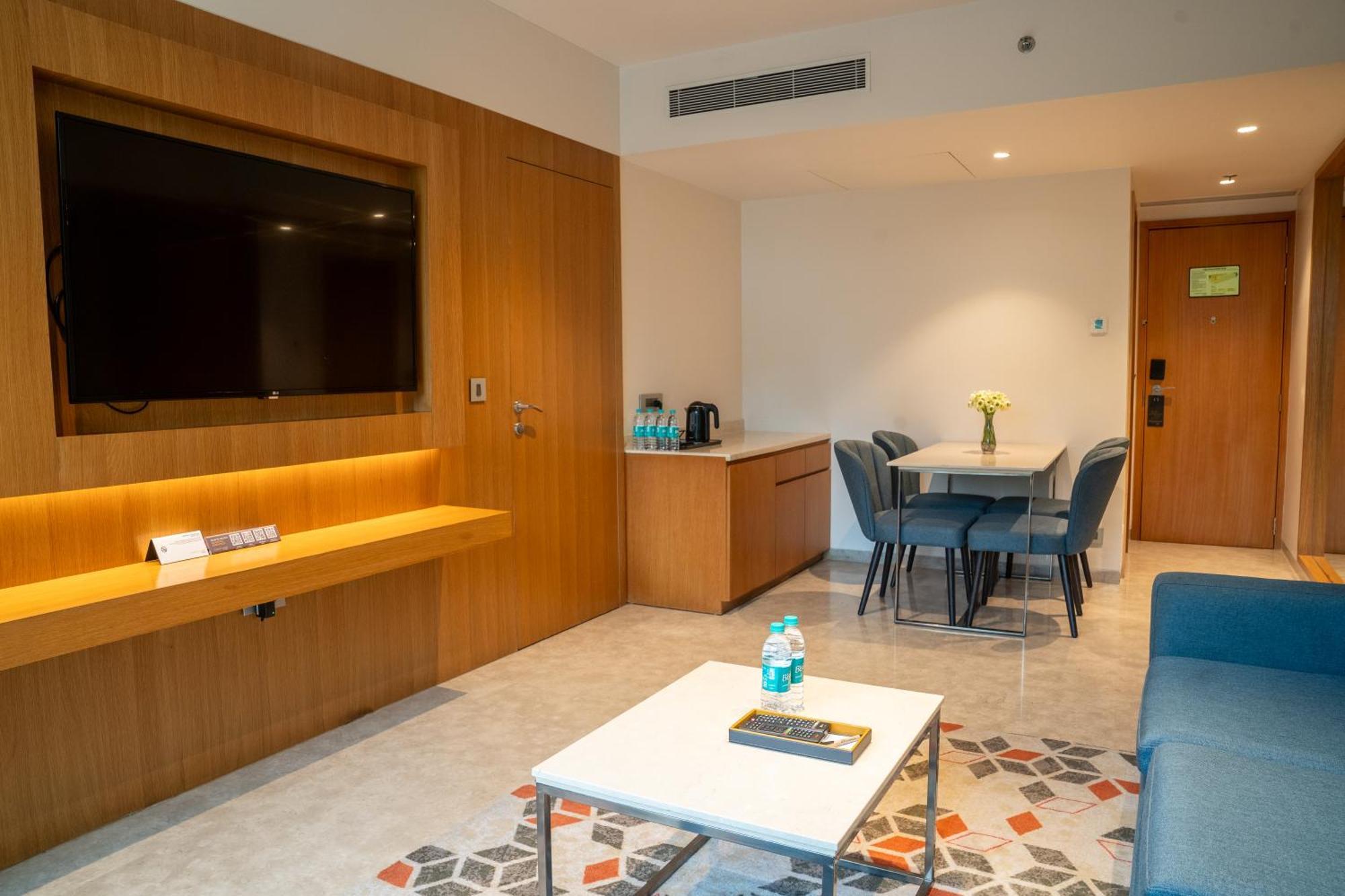 Courtyard By Marriott Nashik Hotel Eksteriør billede