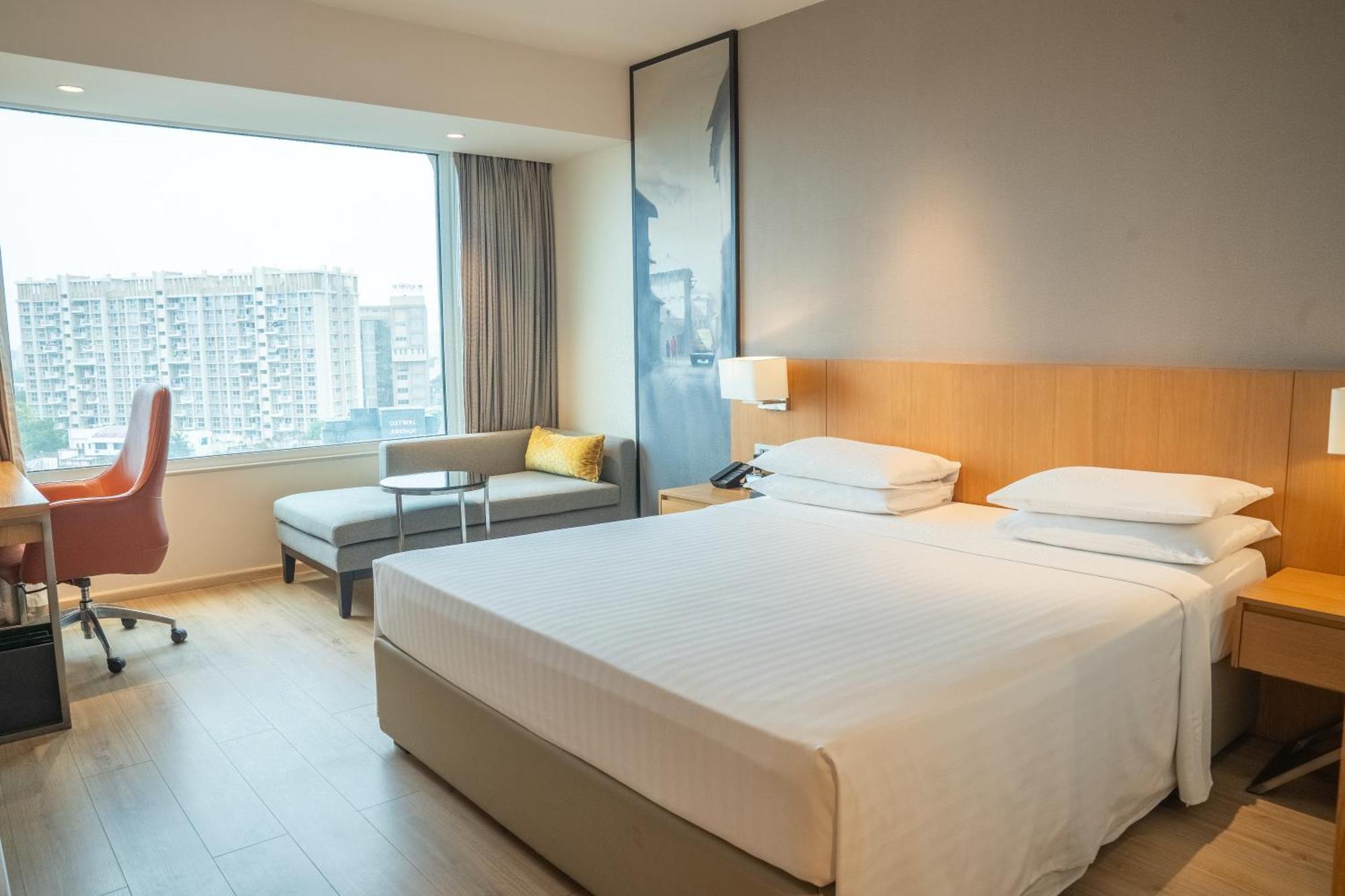 Courtyard By Marriott Nashik Hotel Eksteriør billede