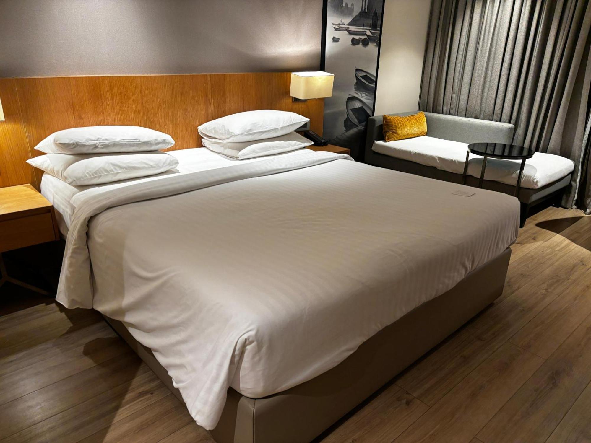 Courtyard By Marriott Nashik Hotel Eksteriør billede