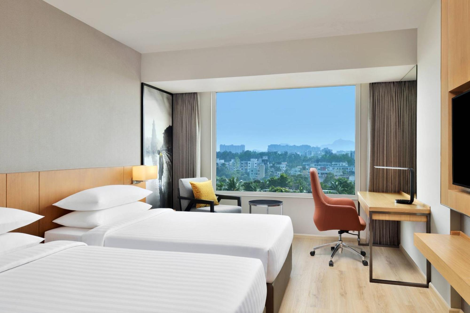 Courtyard By Marriott Nashik Hotel Eksteriør billede